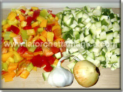 Preparare i peperoni e le zucchine